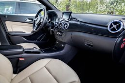 MERCEDES BENZ B 180