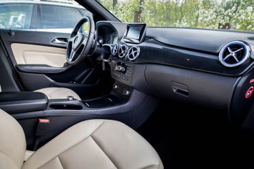 MERCEDES BENZ B 180
