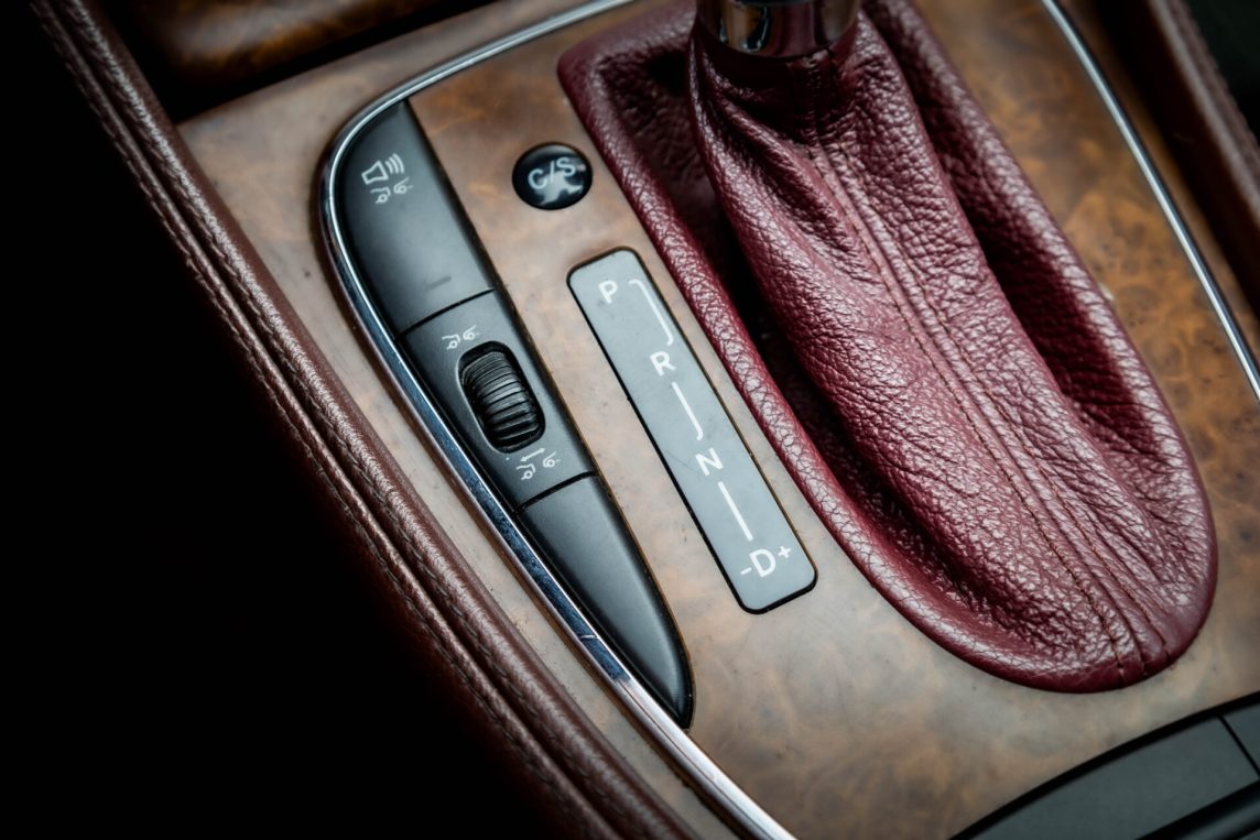 MERCEDES BENZ CLS 320