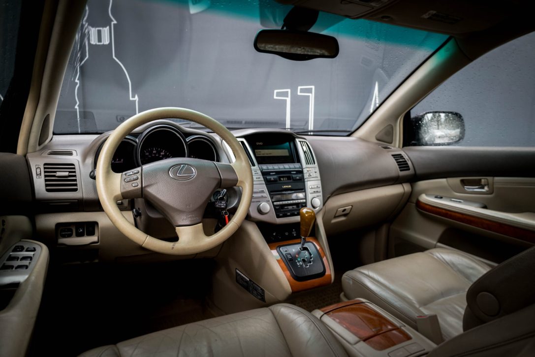 LEXUS RX 330