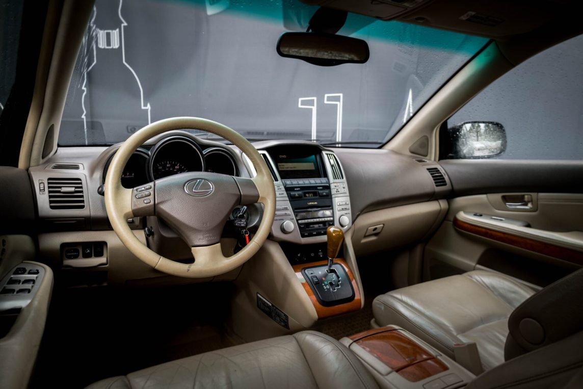 LEXUS RX 330