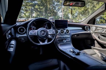MERCEDES BENZ C220