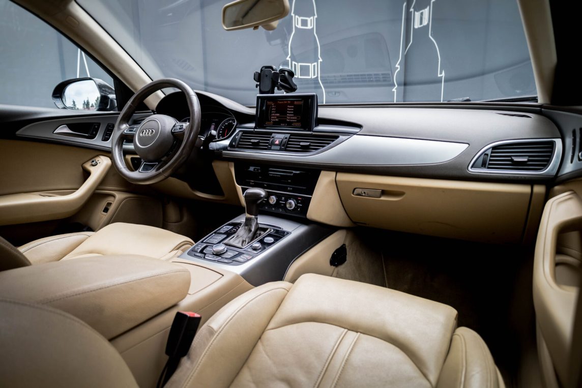 AUDI A6 AVANT