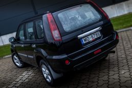 NISSAN X TRAIL