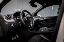MERCEDES BENZ B 200