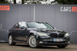 BMW 730
