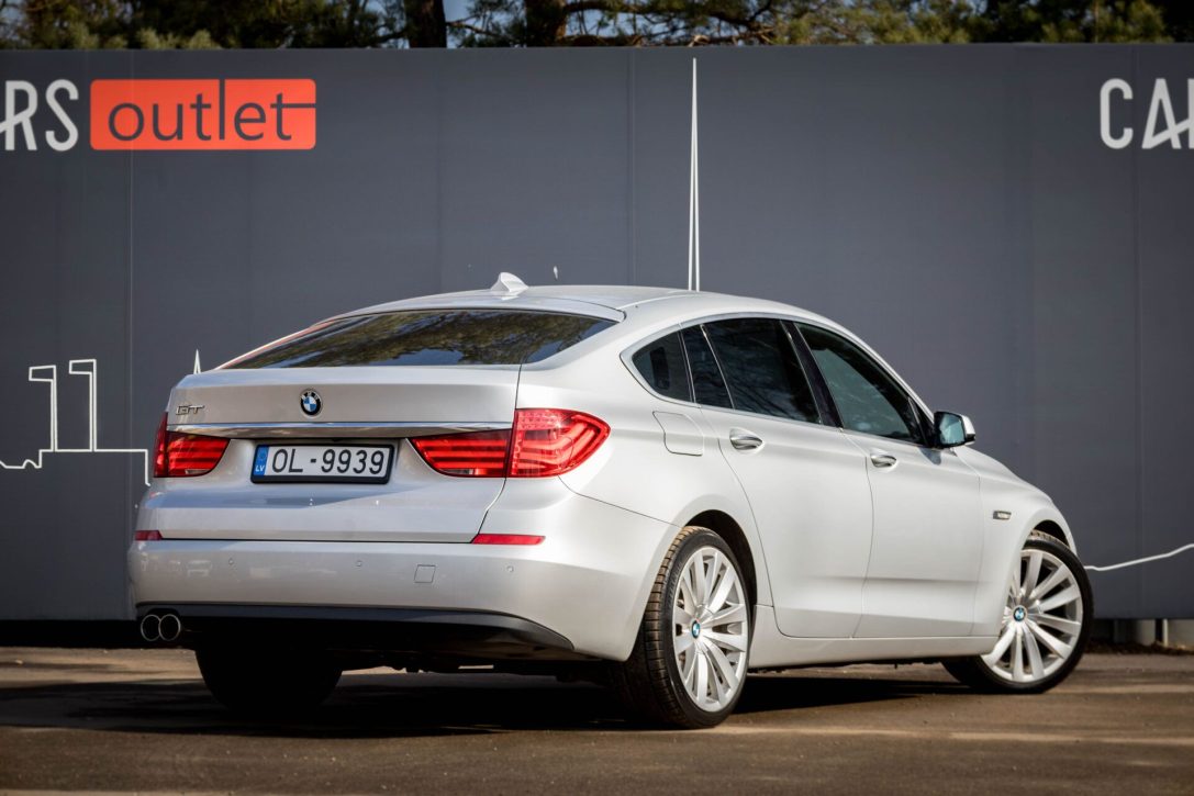 BMW 530