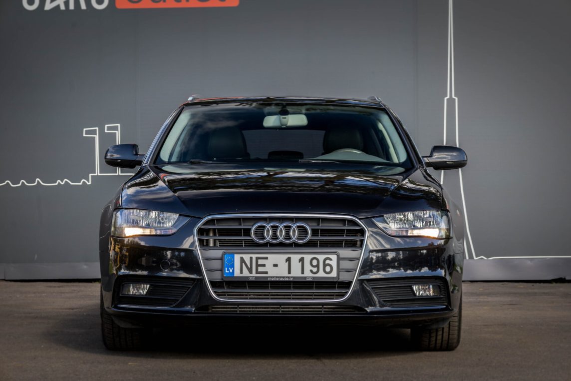 AUDI A4 AVANT