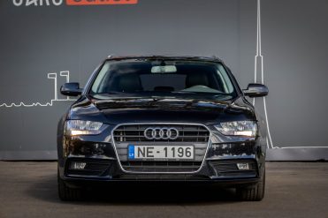 AUDI A4 AVANT