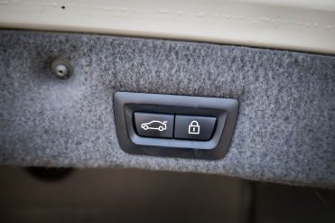 BMW 740