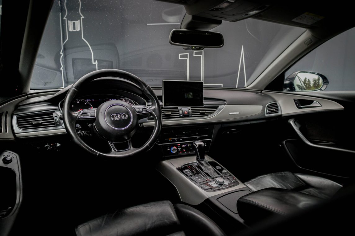 AUDI A6 AVANT