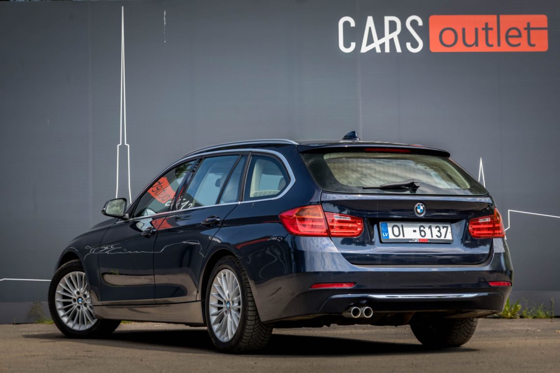 BMW 330