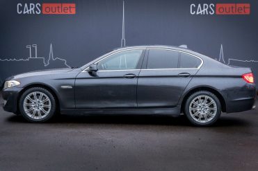 BMW 525
