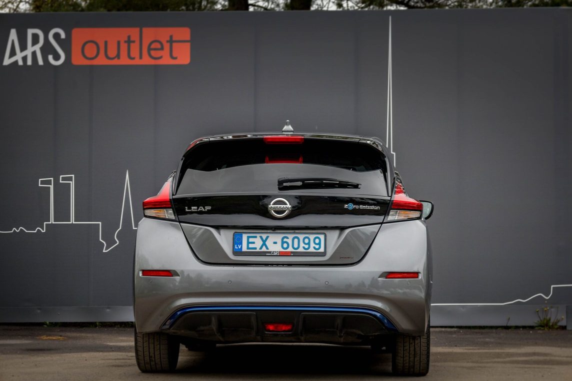NISSAN LEAF 40KWH