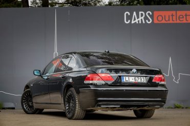 BMW 730