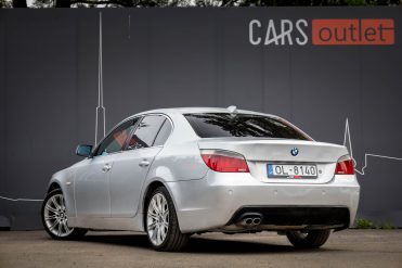 BMW 525