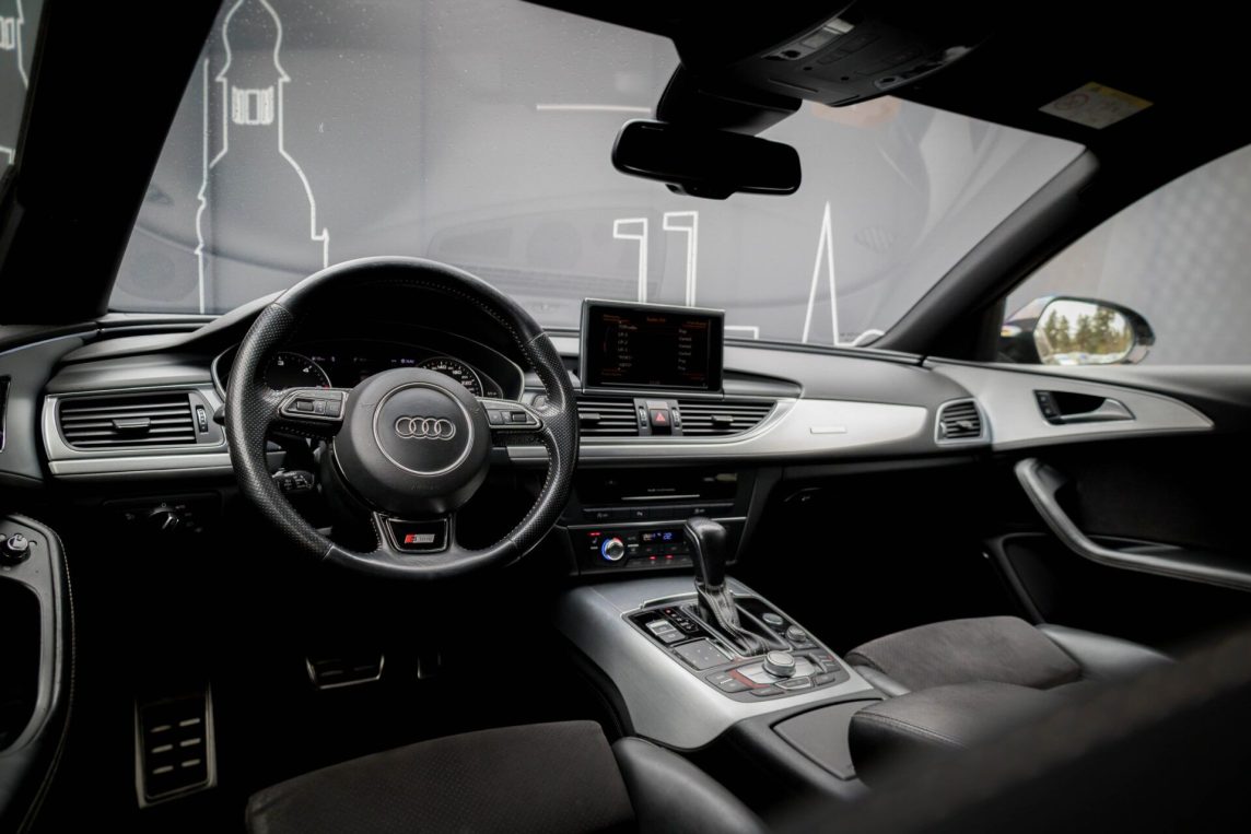 AUDI A6 AVANT