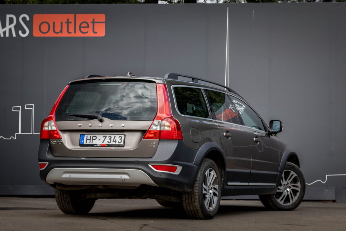 VOLVO XC70